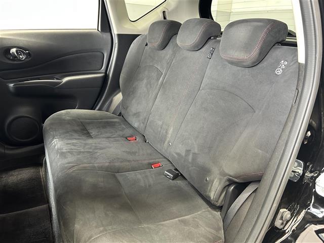 ノート ニスモ 純正SDナビ(フルセグ・Bluetooth・CD・USB) バックカメラ LEDヘッドライト リアフォグランプ ETC 純正16インチアルミホイール アイドリングストップ 純正フロアマット ドアバイザ(8枚目)