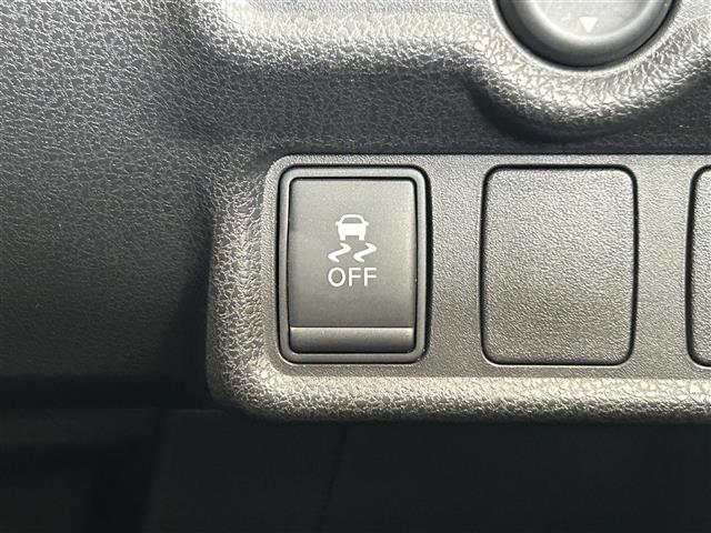 ノート ニスモ 純正SDナビ(フルセグ・Bluetooth・CD・USB) バックカメラ LEDヘッドライト リアフォグランプ ETC 純正16インチアルミホイール アイドリングストップ 純正フロアマット ドアバイザ(22枚目)