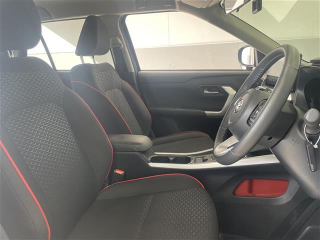 ライズ Ｚ　純正ディスプレイオーディオ　リアフォグランプ　前席シートヒータ　オートマチックハイビーム　電動パーキングブレーキ　ブレーキホールド　前後ドライブレコーダ　スペアキー　バックカメラ　ＬＥＤヘッドライト（4枚目）