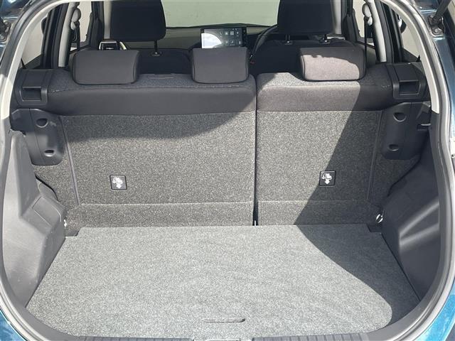 ライズ Ｚ　純正ディスプレイオーディオ　リアフォグランプ　前席シートヒータ　オートマチックハイビーム　電動パーキングブレーキ　ブレーキホールド　前後ドライブレコーダ　スペアキー　バックカメラ　ＬＥＤヘッドライト（6枚目）