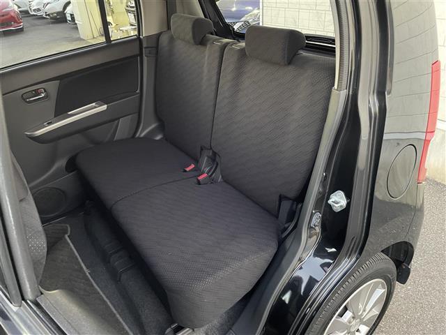 ワゴンＲ ＦＸリミテッド　プッシュスタート　スマートキー×２　ＣＤプレイヤー　ドアバイザー　電動格納ミラー　オートエアコン　アクセサリーソケット　オートライト　純正１４インチアルミホイール　保証書　取扱説明書（8枚目）