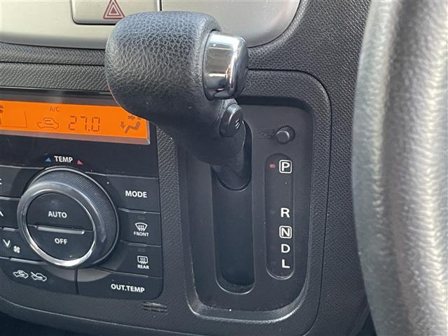 ワゴンＲ ＦＸリミテッド　プッシュスタート　スマートキー×２　ＣＤプレイヤー　ドアバイザー　電動格納ミラー　オートエアコン　アクセサリーソケット　オートライト　純正１４インチアルミホイール　保証書　取扱説明書（12枚目）