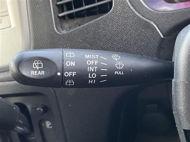 ワゴンＲ ＦＸリミテッド　プッシュスタート　スマートキー×２　ＣＤプレイヤー　ドアバイザー　電動格納ミラー　オートエアコン　アクセサリーソケット　オートライト　純正１４インチアルミホイール　保証書　取扱説明書（15枚目）