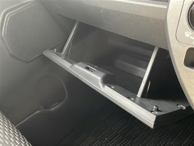 ピクシスメガ Ｄ　ワンオーナー　フルフラットシート　ベンチシート　電動格納ミラー　純正フロアマット　アクセサリーソケット　ＩＳＯＦＩＸ　１４インチアルミホイール　アイドリングストップ　フロントフォグランプ　保証書（20枚目）