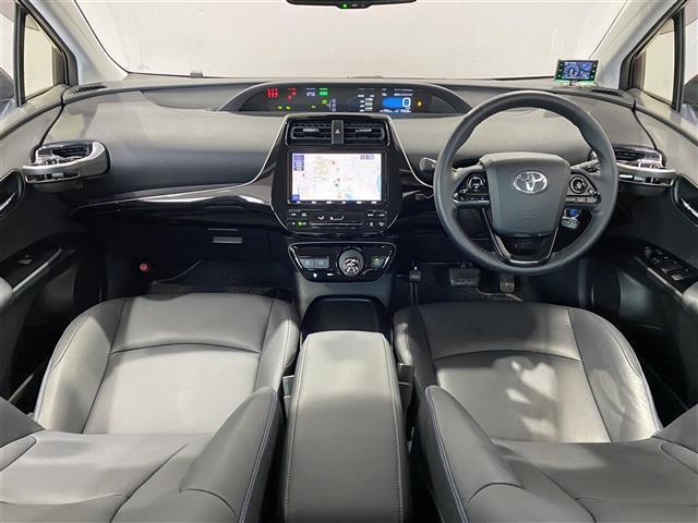 プリウス Ａツーリングセレクション　モデリスタエアロ　ガナドール製マフラー　ウエッズスポーツホイール　純正ホイール　純正ＳＤナビ　ブラインドスポットモニター　ヘッドアップディスプレイ　ステアリングヒータ　パーキングアシスト　ＥＴＣ２．０（5枚目）