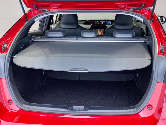 プリウス Ａツーリングセレクション　モデリスタエアロ　ガナドール製マフラー　ウエッズスポーツホイール　純正ホイール　純正ＳＤナビ　ブラインドスポットモニター　ヘッドアップディスプレイ　ステアリングヒータ　パーキングアシスト　ＥＴＣ２．０（9枚目）