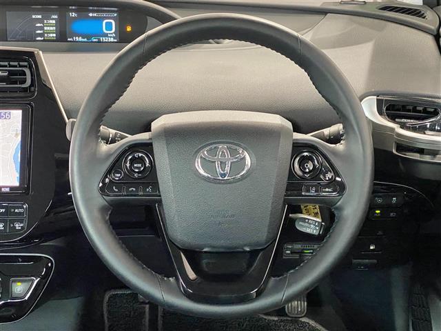 プリウス Ａツーリングセレクション　モデリスタエアロ　ガナドール製マフラー　ウエッズスポーツホイール　純正ホイール　純正ＳＤナビ　ブラインドスポットモニター　ヘッドアップディスプレイ　ステアリングヒータ　パーキングアシスト　ＥＴＣ２．０（26枚目）