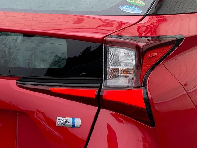 プリウス Ａツーリングセレクション　モデリスタエアロ　ガナドール製マフラー　ウエッズスポーツホイール　純正ホイール　純正ＳＤナビ　ブラインドスポットモニター　ヘッドアップディスプレイ　ステアリングヒータ　パーキングアシスト　ＥＴＣ２．０（52枚目）