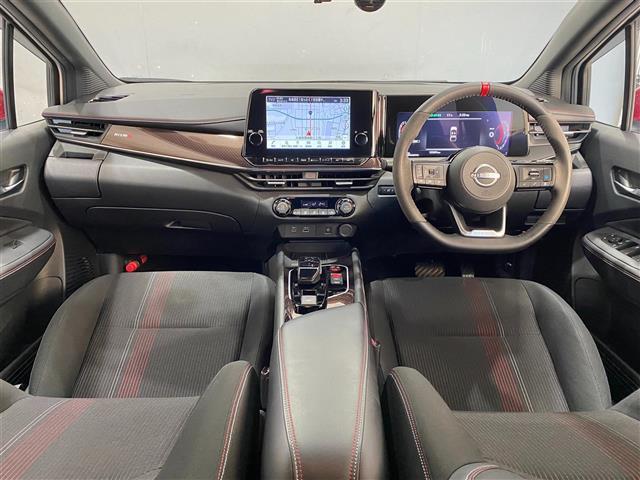 オーラ ニスモ　ブラインドスポットモニター　置くだけ充電　純正ＳＤナビ　プロパイロット　全周囲カメラ　リアフォグライト　電動パーキングブレーキ　ブレーキホールド　ドライブレコーダー　ＬＥＤヘッドライト　スペアキー（5枚目）