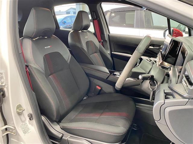 オーラ ニスモ　ブラインドスポットモニター　置くだけ充電　純正ＳＤナビ　プロパイロット　全周囲カメラ　リアフォグライト　電動パーキングブレーキ　ブレーキホールド　ドライブレコーダー　ＬＥＤヘッドライト　スペアキー（6枚目）