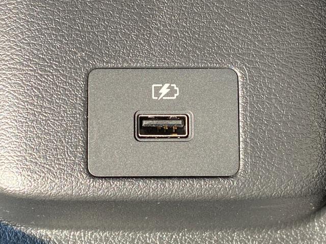 オーラ ニスモ　ブラインドスポットモニター　置くだけ充電　純正ＳＤナビ　プロパイロット　全周囲カメラ　リアフォグライト　電動パーキングブレーキ　ブレーキホールド　ドライブレコーダー　ＬＥＤヘッドライト　スペアキー（12枚目）