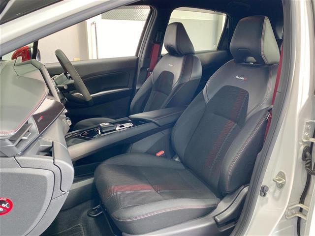 オーラ ニスモ　ブラインドスポットモニター　置くだけ充電　純正ＳＤナビ　プロパイロット　全周囲カメラ　リアフォグライト　電動パーキングブレーキ　ブレーキホールド　ドライブレコーダー　ＬＥＤヘッドライト　スペアキー（13枚目）