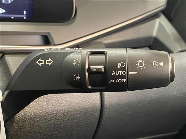 オーラ ニスモ　ブラインドスポットモニター　置くだけ充電　純正ＳＤナビ　プロパイロット　全周囲カメラ　リアフォグライト　電動パーキングブレーキ　ブレーキホールド　ドライブレコーダー　ＬＥＤヘッドライト　スペアキー（26枚目）