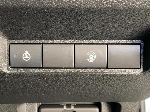 オーラ Ｇ　レザーエディション　ブラインドスポットモニタ　純正９インチナビ（フルセグ・Ｂｌｕｅｔｏｏｔｈ・ＣＤ・ＤＶＤ・ＵＳＢ）　全方位カメラ　ドライブレコーダー　デジタルインナーミラー　ＥＴＣ　コーナーセンサー　前席シートヒーター（27枚目）