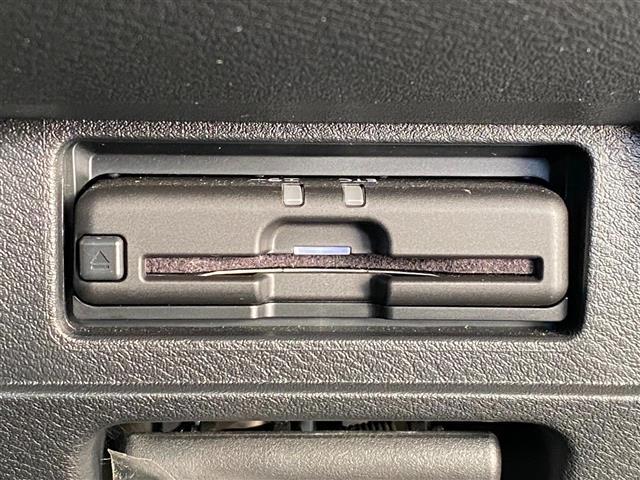 オーラ Ｇ　レザーエディション　ブラインドスポットモニタ　純正９インチナビ（フルセグ・Ｂｌｕｅｔｏｏｔｈ・ＣＤ・ＤＶＤ・ＵＳＢ）　全方位カメラ　ドライブレコーダー　デジタルインナーミラー　ＥＴＣ　コーナーセンサー　前席シートヒーター（28枚目）