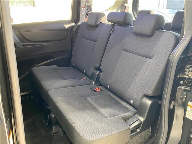 シエンタ ハイブリッドＧ　モデリスタエアロ　両側パワースライドドア　純正ＳＤナビ（フルセグ・Ｂｌｕｅｔｏｏｔｈ・ＣＤ・ＳＤ）　ＴＶキャンセラー　ビルトインＥＴＣ２．０　純正ドライブレコーダー　バック・フロントカメラ　スペアキー（11枚目）