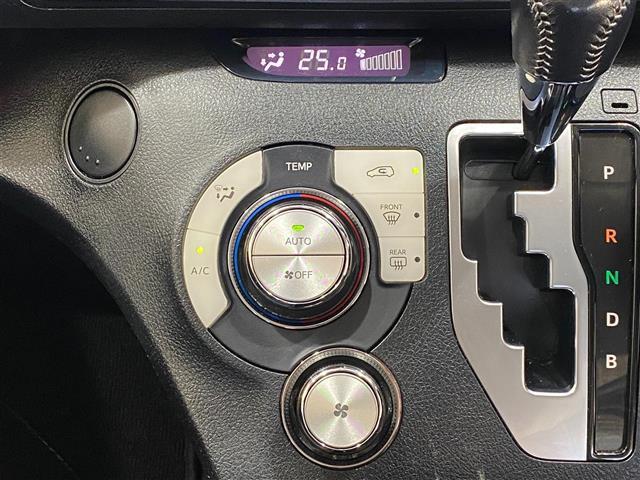 シエンタ ハイブリッドＧ　モデリスタエアロ　両側パワースライドドア　純正ＳＤナビ（フルセグ・Ｂｌｕｅｔｏｏｔｈ・ＣＤ・ＳＤ）　ＴＶキャンセラー　ビルトインＥＴＣ２．０　純正ドライブレコーダー　バック・フロントカメラ　スペアキー（16枚目）