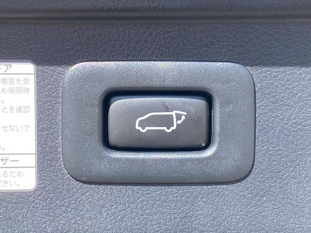 アルファード ２．５Ｓ　タイプゴールドＩＩＩ　ワンオーナー　純正後席モニター　ブラインドスポットモニター　デジタルインナーミラー　ハーフレザーシート　両側パワースライドドア　三眼ＬＥＤヘッドライト　パワーバックドア　リアオートエアコン　ナノイー（11枚目）