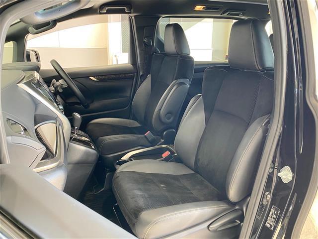 アルファード ２．５Ｓ　タイプゴールドＩＩＩ　ワンオーナー　純正後席モニター　ブラインドスポットモニター　デジタルインナーミラー　ハーフレザーシート　両側パワースライドドア　三眼ＬＥＤヘッドライト　パワーバックドア　リアオートエアコン　ナノイー（18枚目）