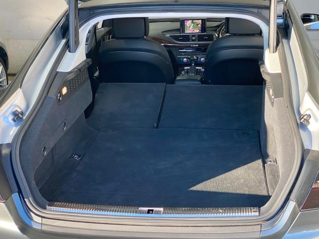 A7スポーツバック 3.0TFSIクワトロ 社外フルエアロ Border Race車高調 BOSEサウンド 前席パワー・メモリシート 全席シートヒーター パワーバックドア ブラインドスポットモニター 純正ナビ レザーシート 三眼LEDライト(10枚目)