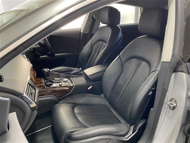 A7スポーツバック 3.0TFSIクワトロ 社外フルエアロ Border Race車高調 BOSEサウンド 前席パワー・メモリシート 全席シートヒーター パワーバックドア ブラインドスポットモニター 純正ナビ レザーシート 三眼LEDライト(15枚目)