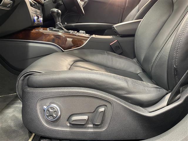 A7スポーツバック 3.0TFSIクワトロ 社外フルエアロ Border Race車高調 BOSEサウンド 前席パワー・メモリシート 全席シートヒーター パワーバックドア ブラインドスポットモニター 純正ナビ レザーシート 三眼LEDライト(16枚目)