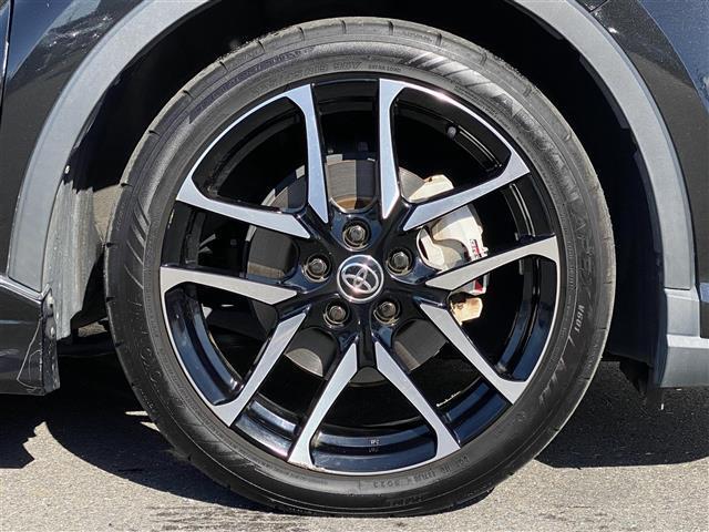 C-HR S GRスポーツ 純正8インチディスプレイオーディオ フルセグTV トヨタセーフティセンス バックカメラ ドラレコ ハーフレザーシート オートライト 三眼LEDヘッドライト ビルトインETC スペアキー スマートキー(46枚目)