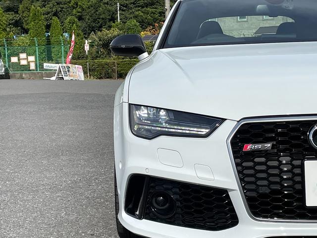 アウディ ＲＳ７スポーツバック