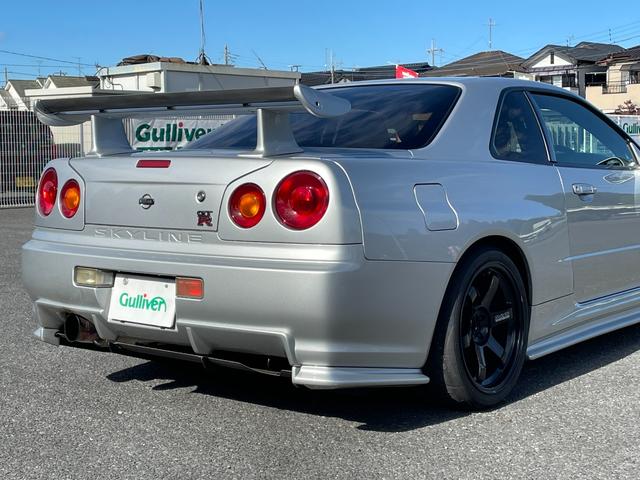 ＧＴ－Ｒ　Ｖスペック　ＮＩＳＭＯ　Ｎ１－Ｒエンジン　Ｎ１タービン　Ｚ－ｔｕｎｅ専用ダイヤモンドシルバー　ＮＩＳＭＯツインクラッチ　ＮＩＳＭＯサスペンションリンク　Ｚ－ｔｕｎｅフロントバンパー　ＮＩＳＭＯサイド＆リアアンダー(19枚目)