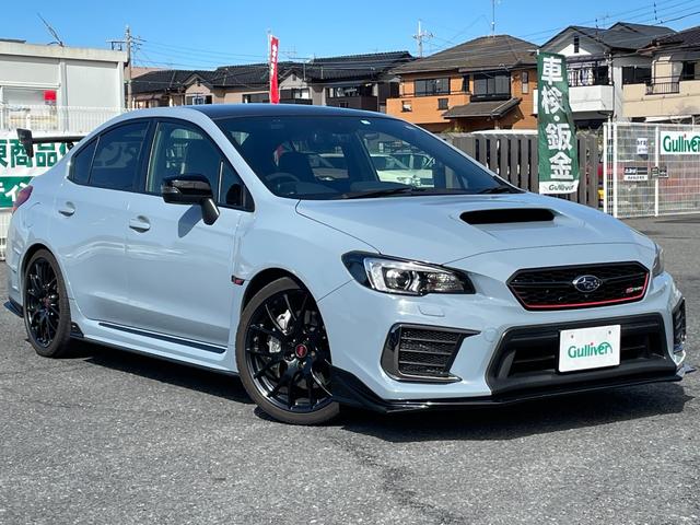 ＷＲＸ ＳＴＩ Ｓ２０８ＮＢＲチャレンジパックカーボンリヤウイング　３５０台限定車　ワンオーナー　純正ドライカーボンルーフ　純正ドライカーボンリアウイング　専用ＢＢＳ１９インチＡＷ　専用ブレンボブレーキ　専用レカロセミバケットシート　純正８インチナビ　フルセグＴＶ（6枚目）