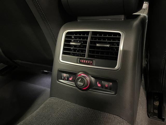 ＲＳ６ ベースグレード　スポーツサスペンションプラス　レーダークルーズコントロール　黒革シート　パワーシート　シートヒーター　ＨＩＤヘッドライト　純正ナビ　フルセグＴＶ　バックカメラ　ＢＯＳＥサウンド（33枚目）