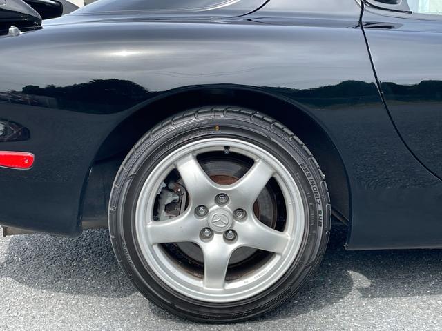 ＲＸ－７ タイプＲＳ　◇５型◇純正１７インチＡＷ◇純正ビルシュタインショック◇Ｄｅｆｉ追加メーター（油圧／油温／水温／ブースト）◇ＭＯＭＯステアリング◇純正フォグライト◇ＥＴＣ◇保証書◇取扱説明書◇スペアキー有（12枚目）