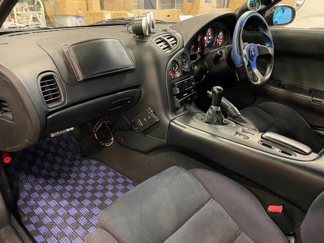 ＲＸ－７ タイプＲＳ　◇５型◇純正１７インチＡＷ◇純正ビルシュタインショック◇Ｄｅｆｉ追加メーター（油圧／油温／水温／ブースト）◇ＭＯＭＯステアリング◇純正フォグライト◇ＥＴＣ◇保証書◇取扱説明書◇スペアキー有（34枚目）