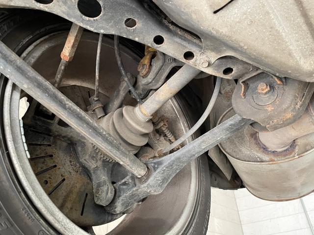 ＲＸ－７ タイプＲＳ　◇５型◇純正１７インチＡＷ◇純正ビルシュタインショック◇Ｄｅｆｉ追加メーター（油圧／油温／水温／ブースト）◇ＭＯＭＯステアリング◇純正フォグライト◇ＥＴＣ◇保証書◇取扱説明書◇スペアキー有（62枚目）