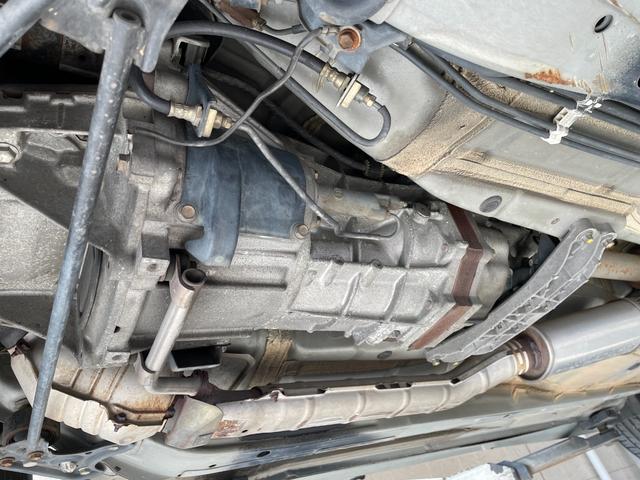 チェイサー ツアラーＶ　ワンオーナー　純正５速ＭＴ　純正フルエアロ　純正スポーツグリル　ＥＮＫＥＩ　ＰＥＡＫＳ１７インチＡＷ　ＴＥＩＮ車高調　ＨＩＤヘッドライト　フォグライト　保証書　取扱説明書　スペアキー（55枚目）