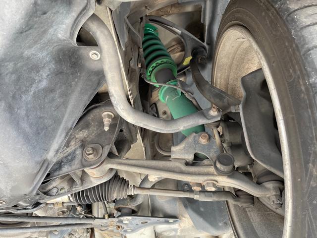 チェイサー ツアラーＶ　ワンオーナー　純正５速ＭＴ　純正フルエアロ　純正スポーツグリル　ＥＮＫＥＩ　ＰＥＡＫＳ１７インチＡＷ　ＴＥＩＮ車高調　ＨＩＤヘッドライト　フォグライト　保証書　取扱説明書　スペアキー（60枚目）