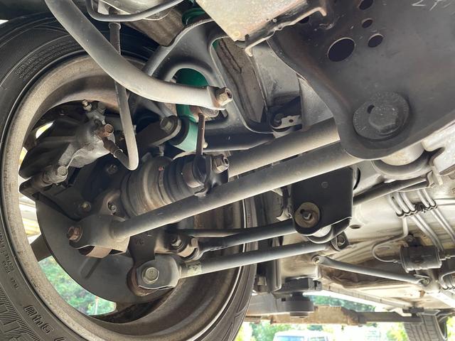 チェイサー ツアラーＶ　ワンオーナー　純正５速ＭＴ　純正フルエアロ　純正スポーツグリル　ＥＮＫＥＩ　ＰＥＡＫＳ１７インチＡＷ　ＴＥＩＮ車高調　ＨＩＤヘッドライト　フォグライト　保証書　取扱説明書　スペアキー（63枚目）