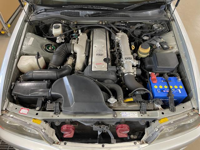 チェイサー ツアラーＶ　ワンオーナー　純正５速ＭＴ　純正フルエアロ　純正スポーツグリル　ＥＮＫＥＩ　ＰＥＡＫＳ１７インチＡＷ　ＴＥＩＮ車高調　ＨＩＤヘッドライト　フォグライト　保証書　取扱説明書　スペアキー（69枚目）