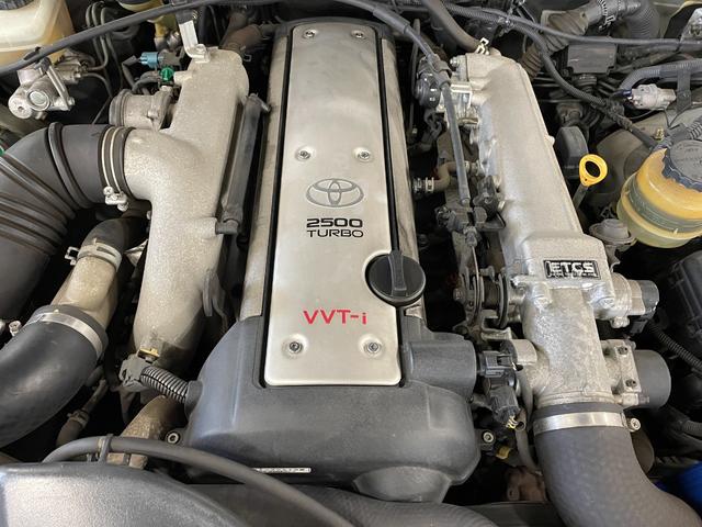 チェイサー ツアラーＶ　ワンオーナー　純正５速ＭＴ　純正フルエアロ　純正スポーツグリル　ＥＮＫＥＩ　ＰＥＡＫＳ１７インチＡＷ　ＴＥＩＮ車高調　ＨＩＤヘッドライト　フォグライト　保証書　取扱説明書　スペアキー（71枚目）