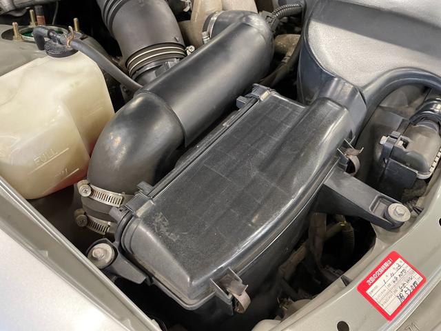 チェイサー ツアラーＶ　ワンオーナー　純正５速ＭＴ　純正フルエアロ　純正スポーツグリル　ＥＮＫＥＩ　ＰＥＡＫＳ１７インチＡＷ　ＴＥＩＮ車高調　ＨＩＤヘッドライト　フォグライト　保証書　取扱説明書　スペアキー（73枚目）