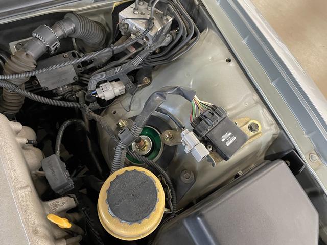 チェイサー ツアラーＶ　ワンオーナー　純正５速ＭＴ　純正フルエアロ　純正スポーツグリル　ＥＮＫＥＩ　ＰＥＡＫＳ１７インチＡＷ　ＴＥＩＮ車高調　ＨＩＤヘッドライト　フォグライト　保証書　取扱説明書　スペアキー（76枚目）