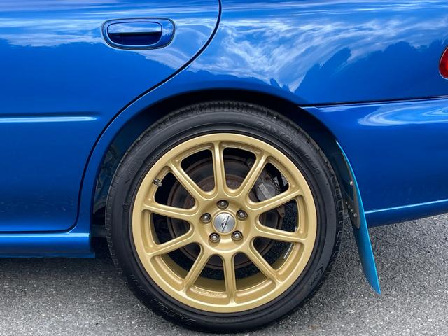 インプレッサ WRX RA STiバージョンVI リミテッド ◇ワンオーナー◇プロドライブ17インチAW◇ルーフベンチレーター◇STIマットフラップ◇STIフロントタワーバー◇APEXiパワーインテーク◇保証書◇取扱説明書◇スペアキー(10枚目)