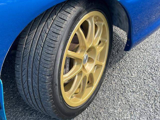 インプレッサ WRX RA STiバージョンVI リミテッド ◇ワンオーナー◇プロドライブ17インチAW◇ルーフベンチレーター◇STIマットフラップ◇STIフロントタワーバー◇APEXiパワーインテーク◇保証書◇取扱説明書◇スペアキー(13枚目)