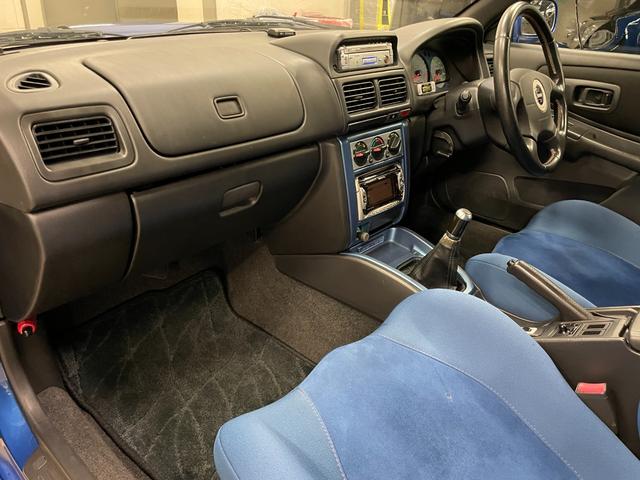 インプレッサ WRX RA STiバージョンVI リミテッド ◇ワンオーナー◇プロドライブ17インチAW◇ルーフベンチレーター◇STIマットフラップ◇STIフロントタワーバー◇APEXiパワーインテーク◇保証書◇取扱説明書◇スペアキー(29枚目)