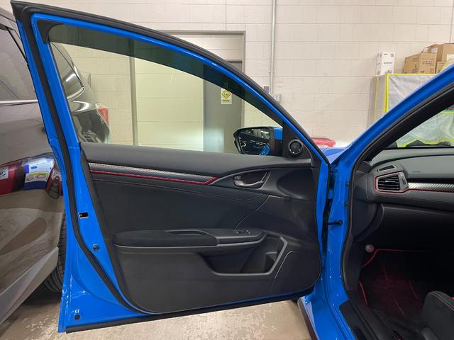 シビック タイプR ◇ワンオーナー◇後期◇R2年10月登録◇純正OPカーボンフードエアインテーク◇純正20AW◇純正ブレンボ◇純正ギャザーズSDナビ/フルセグTV◇フロント&バックカメラ(30枚目)