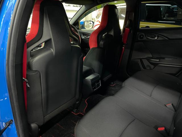 シビック タイプR ◇ワンオーナー◇後期◇R2年10月登録◇純正OPカーボンフードエアインテーク◇純正20AW◇純正ブレンボ◇純正ギャザーズSDナビ/フルセグTV◇フロント&バックカメラ(35枚目)