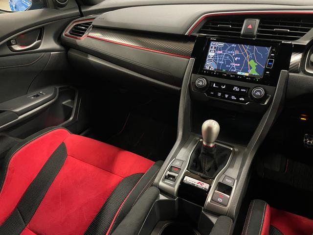 シビック タイプR ◇ワンオーナー◇後期◇R2年10月登録◇純正OPカーボンフードエアインテーク◇純正20AW◇純正ブレンボ◇純正ギャザーズSDナビ/フルセグTV◇フロント&バックカメラ(43枚目)