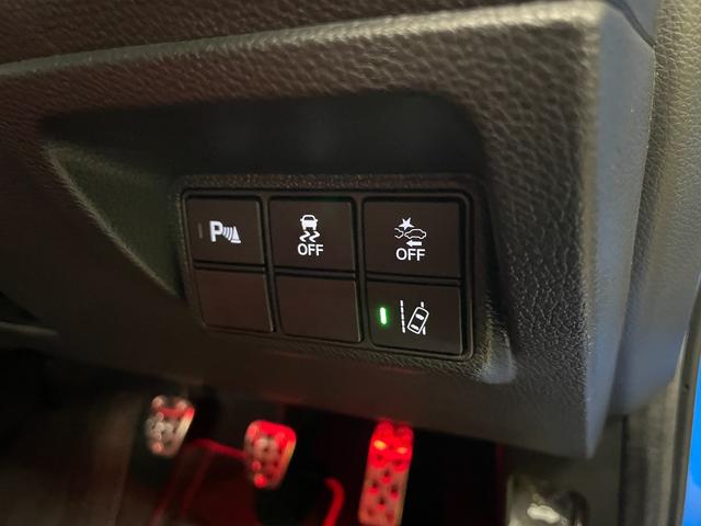 シビック タイプR ◇ワンオーナー◇後期◇R2年10月登録◇純正OPカーボンフードエアインテーク◇純正20AW◇純正ブレンボ◇純正ギャザーズSDナビ/フルセグTV◇フロント&バックカメラ(60枚目)