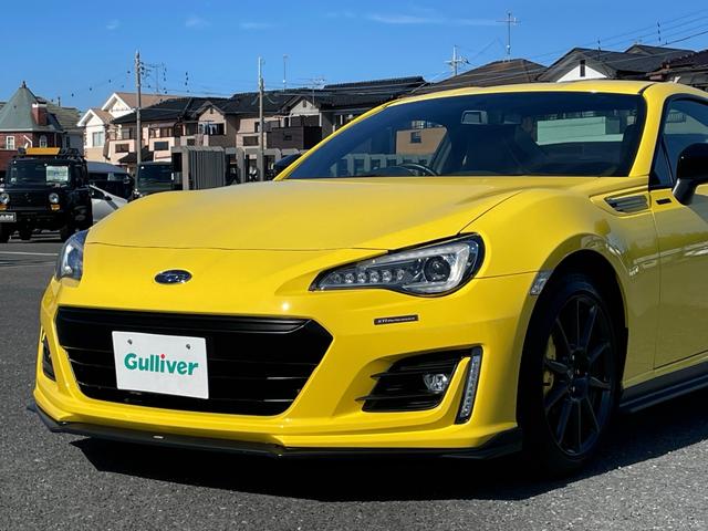 ＢＲＺ イエローエディション　◇１００台限定車◇ＳＴＩスポーツＰＫＧ◇ＬＥＤアクセサリーライナー◇純正ブレンボイエローキャリパー◇純正１７インチＡＷ◇専用内装◇カロッツェリアＳＤナビ／フルセグＴＶ◇バックカメラ◇ＬＥＤヘッドライト（5枚目）
