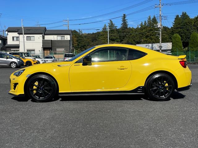 ＢＲＺ イエローエディション　◇１００台限定車◇ＳＴＩスポーツＰＫＧ◇ＬＥＤアクセサリーライナー◇純正ブレンボイエローキャリパー◇純正１７インチＡＷ◇専用内装◇カロッツェリアＳＤナビ／フルセグＴＶ◇バックカメラ◇ＬＥＤヘッドライト（9枚目）